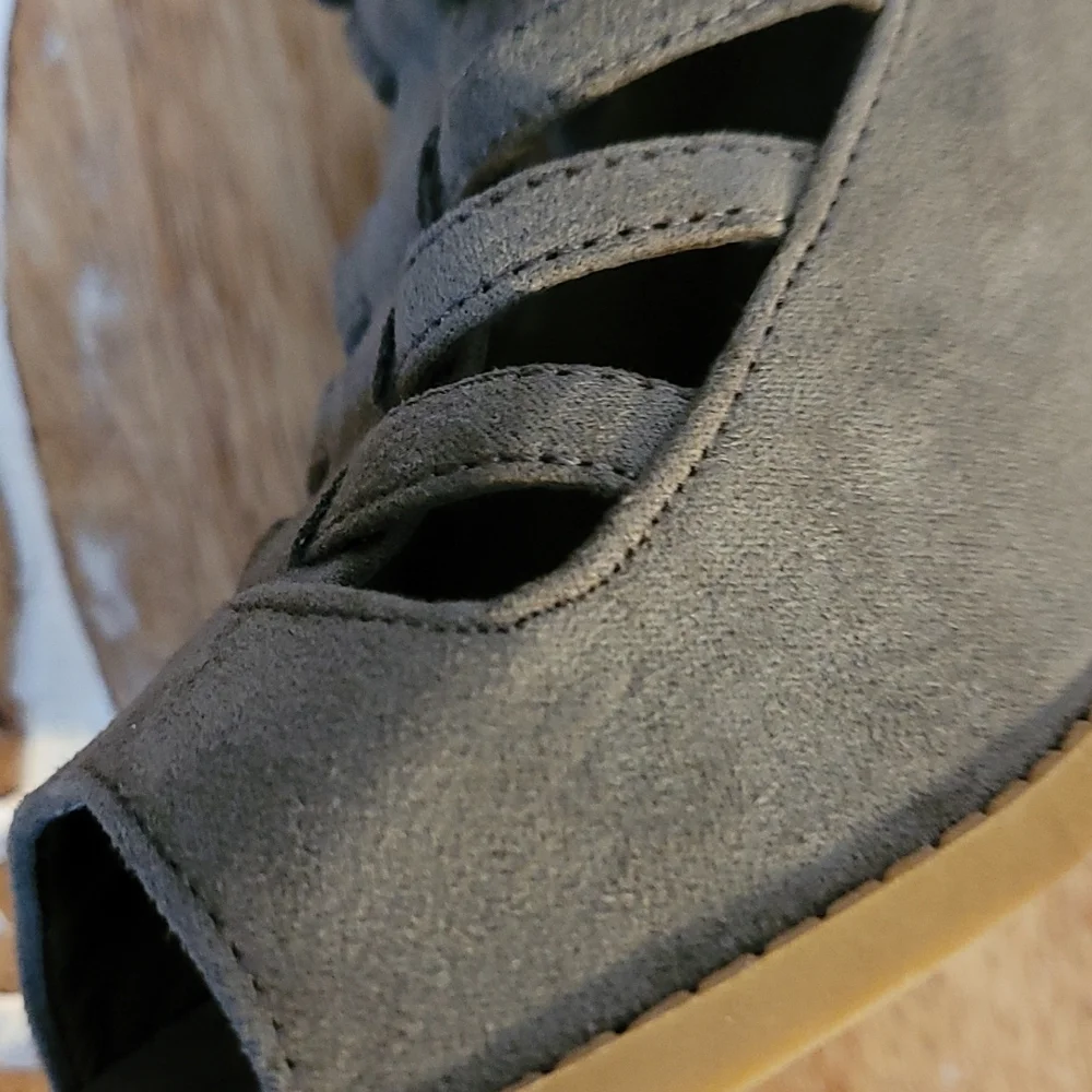 G by Guess Gladiator Stlye Peep-toe Suede Shoes w/Stacked Heel - Taupe - Picture 2 of 12